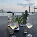 Casa Carla … Per Le Tue Vacanze 文蒂米利亚